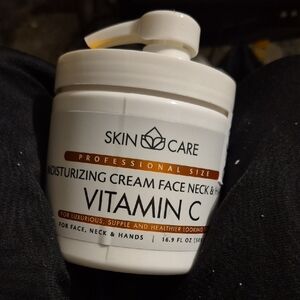 Vitamin C Moisturizing Cream - White